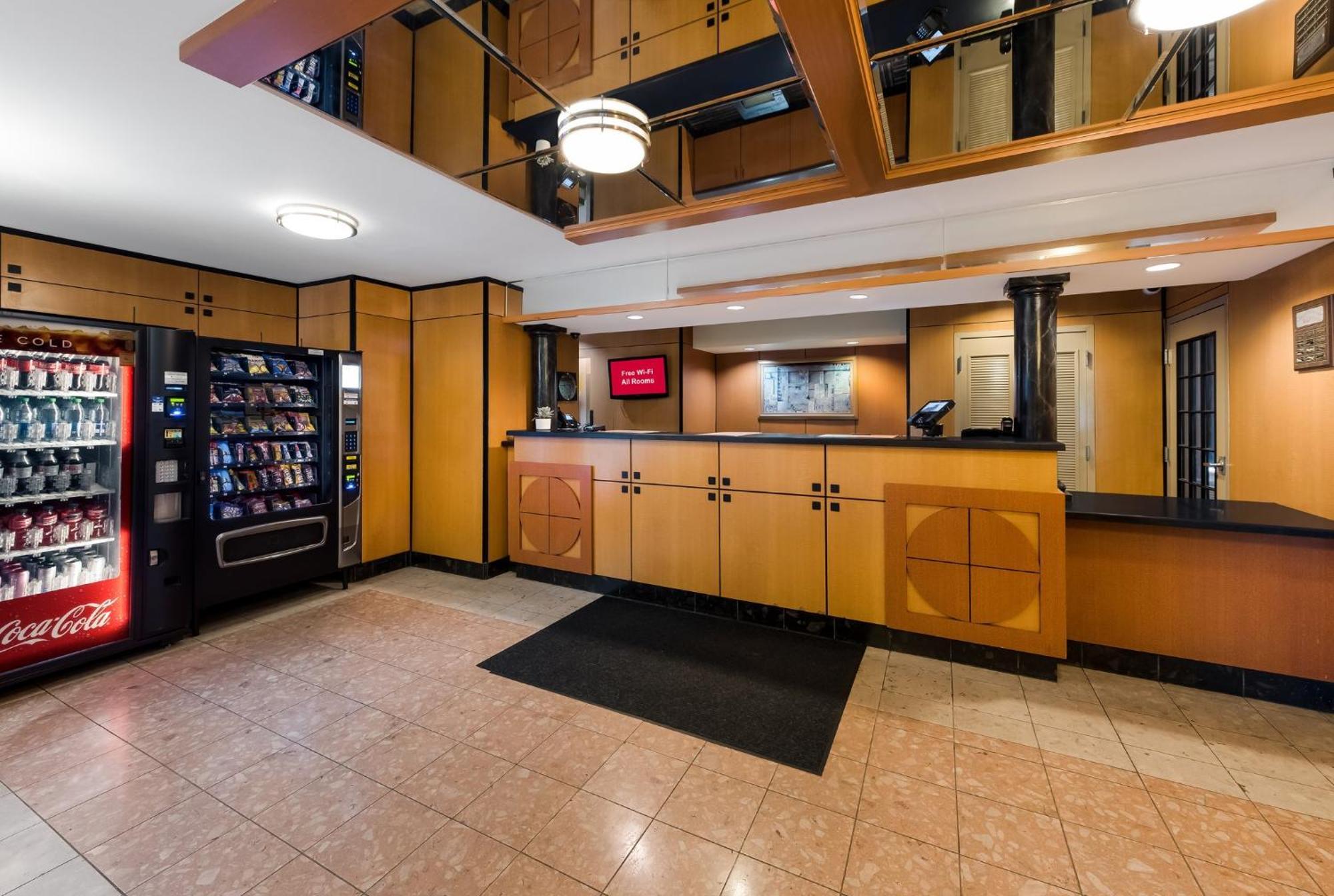 Red Roof Inn Plus+ Columbus Downtown - Convention Center Εξωτερικό φωτογραφία