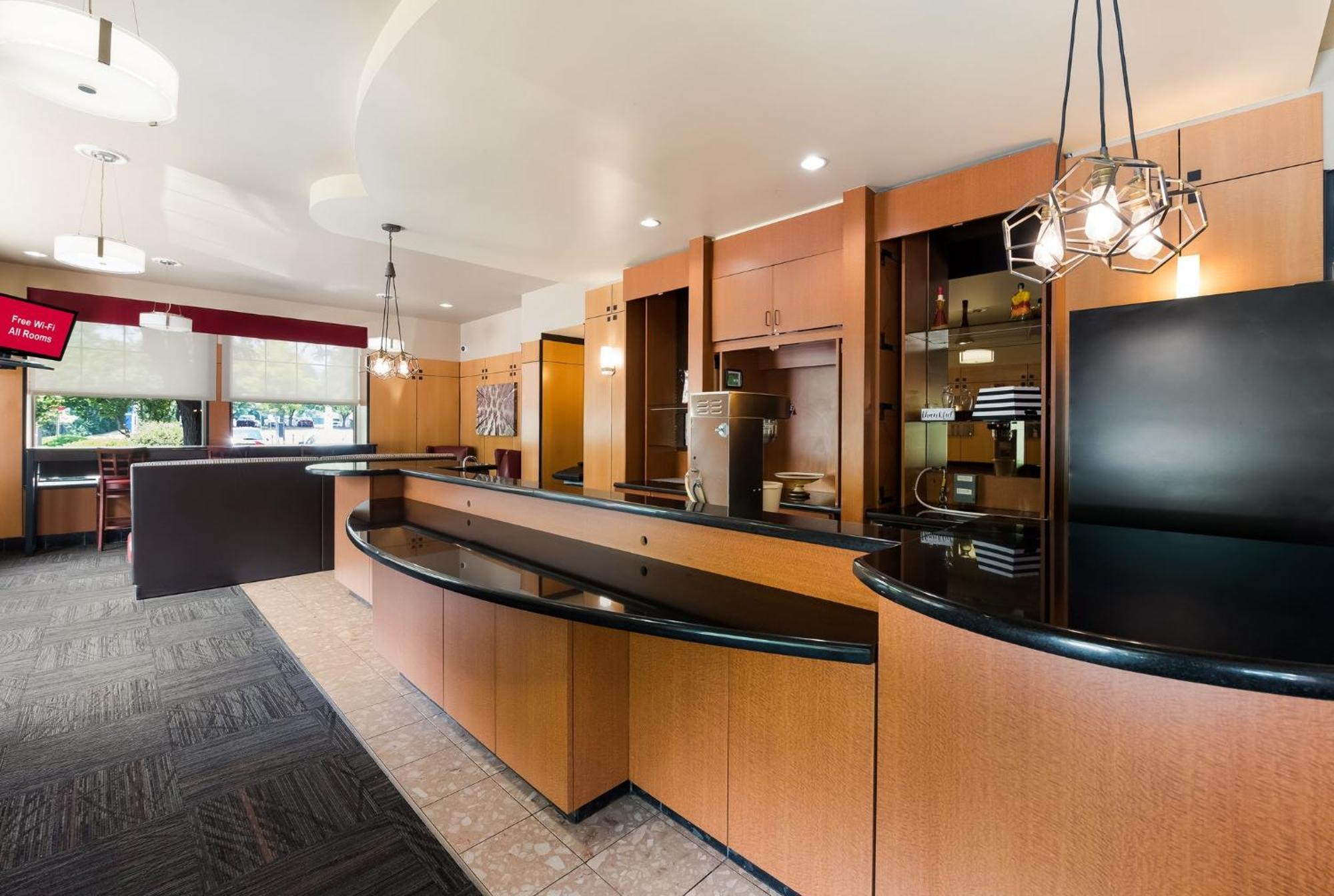 Red Roof Inn Plus+ Columbus Downtown - Convention Center Εξωτερικό φωτογραφία